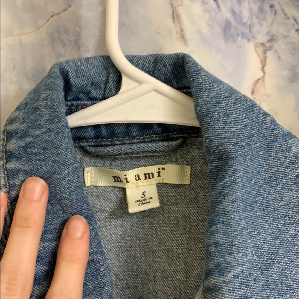 Jean jacket - Picture 2 of 3